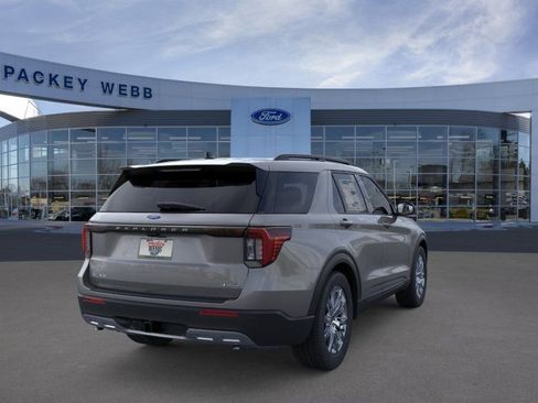 New 2026 Ford Explorer Active w/ Active Comfort Package image 9