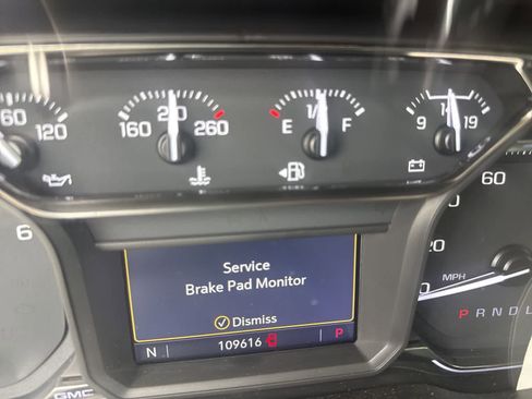 Used 2021 GMC Sierra 1500 SLT image 11