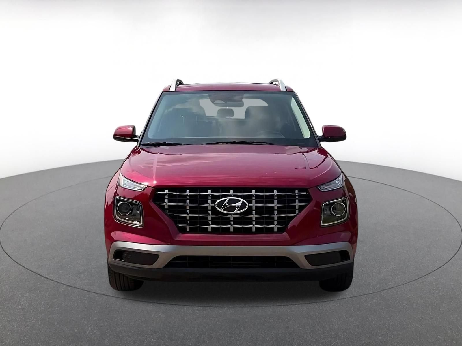 Used 2026 Hyundai Venue SEL FWD image 4