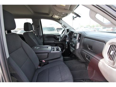Used 2020 Chevrolet Silverado 1500 Custom w/ Infotainment Package RWD image 25