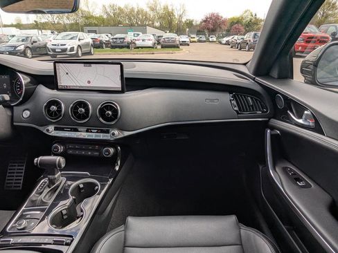 Used 2023 Kia Stinger GT-Line AWD/4WD image 17