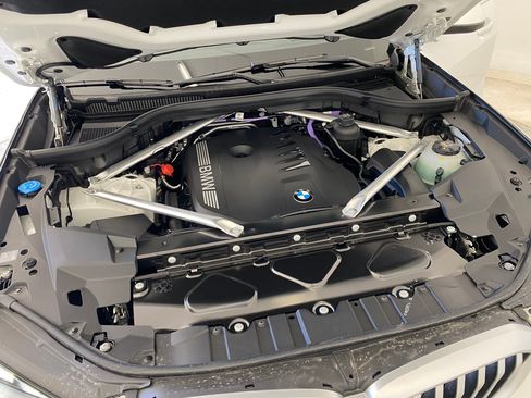 New 2026 BMW X5 xDrive40i AWD/4WD image 33