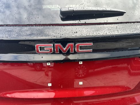 New 2026 GMC Acadia Elevation w/ Black Edition FWD image 8