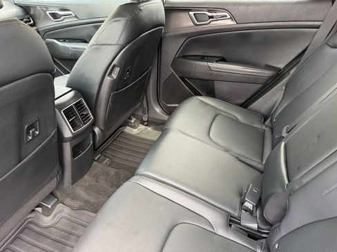 Used 2024 Kia Sportage EX FWD image 14
