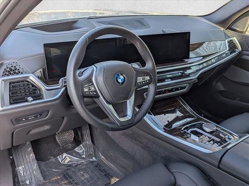Certified 2026 BMW X5 xDrive50e w/ Premium Package image 10