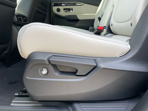New 2026 Honda Pilot EX-L image 40
