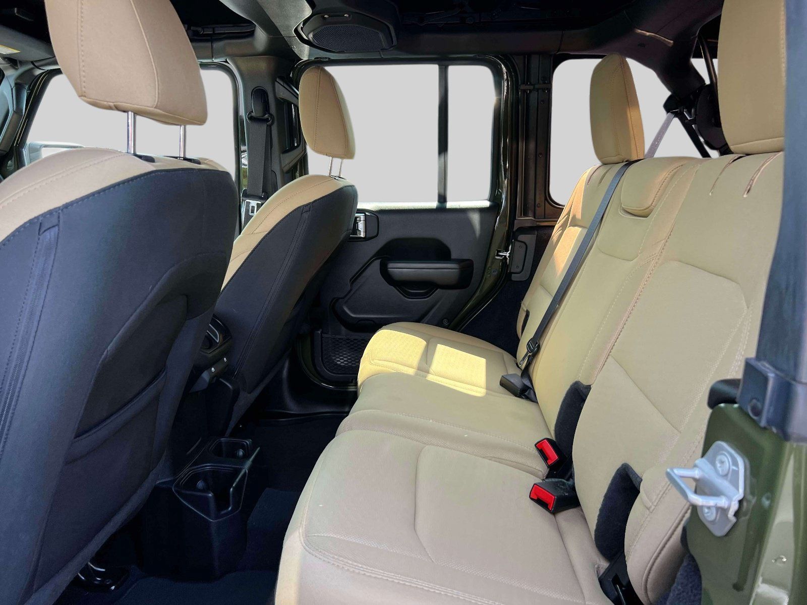 Used 2021 Jeep Wrangler Unlimited Sport AWD/4WD image 14