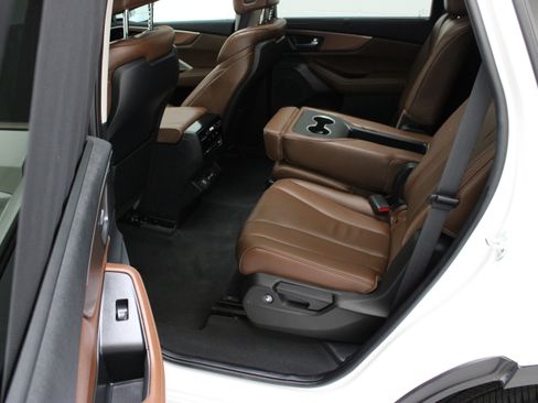 Used 2024 Acura MDX SH-AWD w/ Technology Package image 31