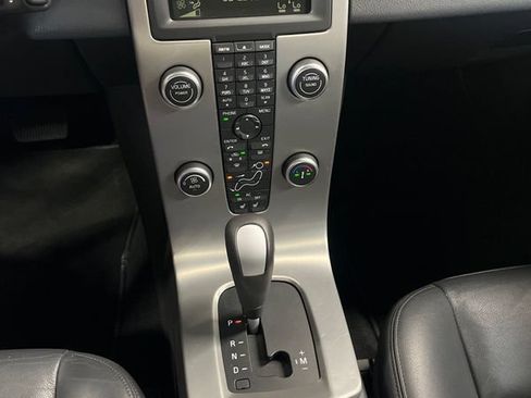 Used 2010 Volvo S40 2.4i FWD image 36