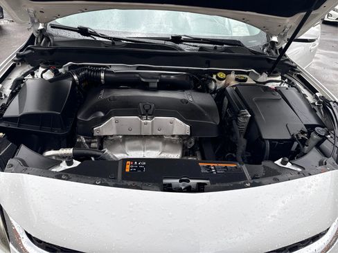 Used 2015 Chevrolet Malibu LT image 13