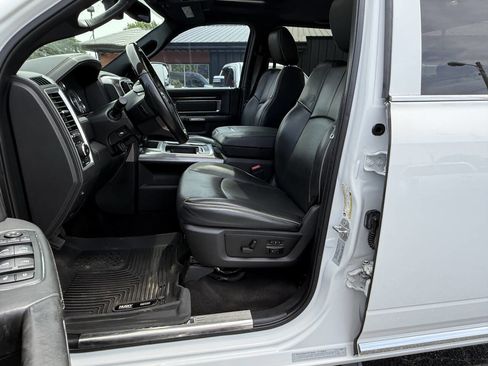 Used 2017 RAM 3500 Laramie Longhorn AWD/4WD image 11
