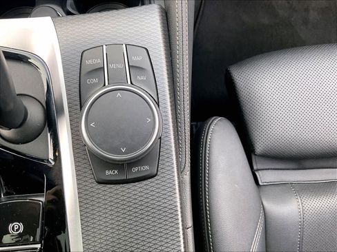 Used 2023 BMW 530i w/ M Sport Package image 33