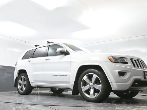 Used 2015 Jeep Grand Cherokee Overland AWD/4WD image 54