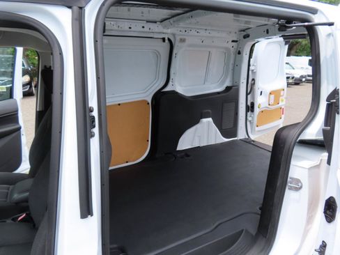 Used 2018 Ford Transit Connect XLT FWD image 13