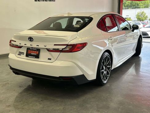 Certified 2025 Toyota Camry SE FWD image 3