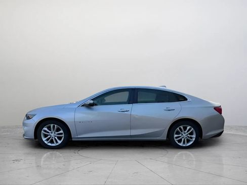 Used 2016 Chevrolet Malibu LT w/ Leather Package FWD image 3
