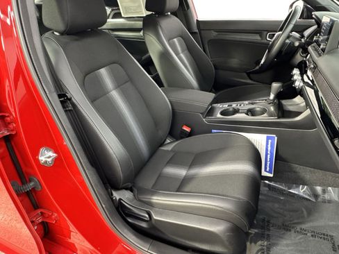 Used 2025 Honda Civic Sport image 31