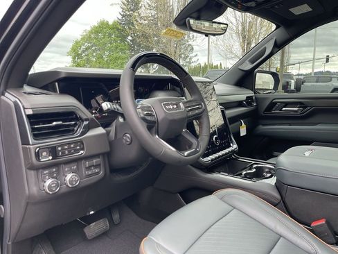 New 2026 GMC Yukon XL AT4 AWD/4WD image 10