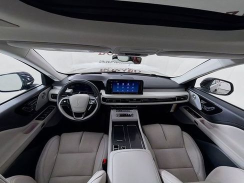 New 2026 Lincoln Aviator Reserve w/ Luxury Package RWD image 28