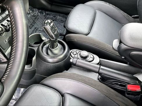 Used 2023 MINI Cooper S w/ Signature Upholstery Package image 18