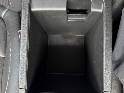 Used 2018 GMC Acadia SLT AWD/4WD image 25