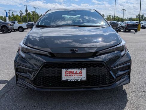 Used 2026 Toyota Corolla SE FWD image 2