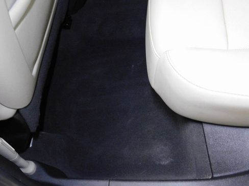 Used 2021 Cadillac XT4 Premium Luxury image 77