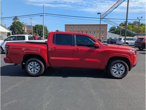Used 2023 Nissan Frontier SV AWD/4WD image 6