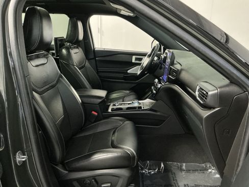 Used 2022 Ford Explorer ST w/ Equipment Group 401A AWD/4WD image 28
