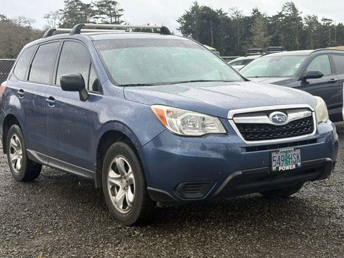 Used 2014 Subaru Forester 2.5i image 2