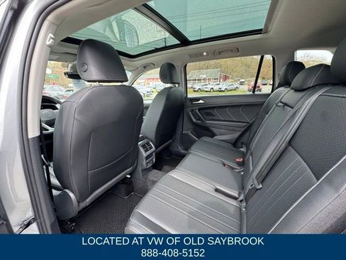 Certified 2023 Volkswagen Tiguan SE w/ Panoramic Sunroof Package AWD/4WD image 10