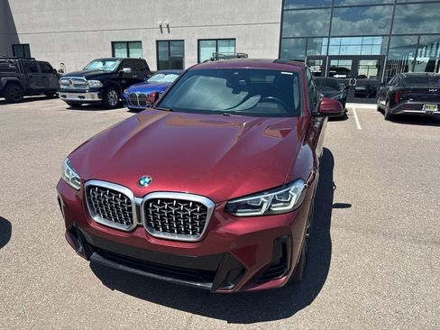 Used 2022 BMW X4 xDrive30i w/ M Sport Package 2 AWD/4WD image 2