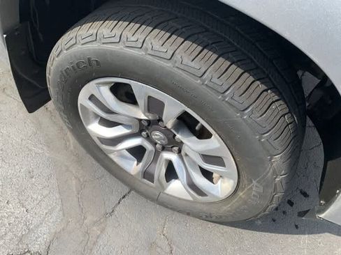 Used 2019 RAM 1500 Limited AWD/4WD image 11