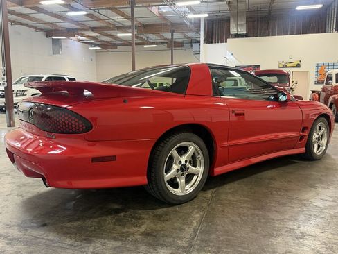 Used 1998 Pontiac Firebird Formula RWD image 9
