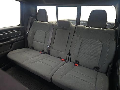 Used 2022 RAM 1500 Big Horn AWD/4WD image 23