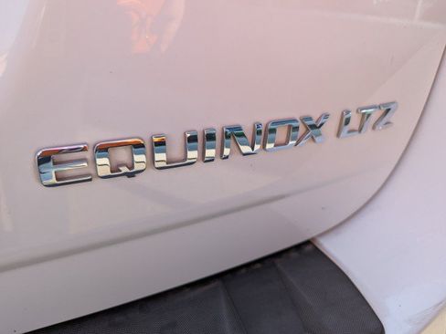 Used 2015 Chevrolet Equinox LTZ AWD/4WD image 25