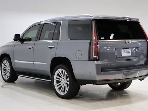 Used 2020 Cadillac Escalade Luxury w/ LPO, Radiant Package AWD/4WD image 6