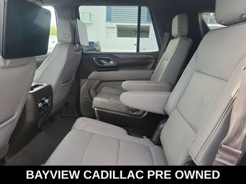 Used 2023 GMC Yukon SLT AWD/4WD image 18