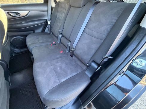 Used 2016 Nissan Rogue SV AWD/4WD image 11