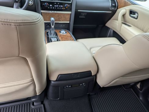Used 2021 Nissan Armada SL AWD/4WD image 32