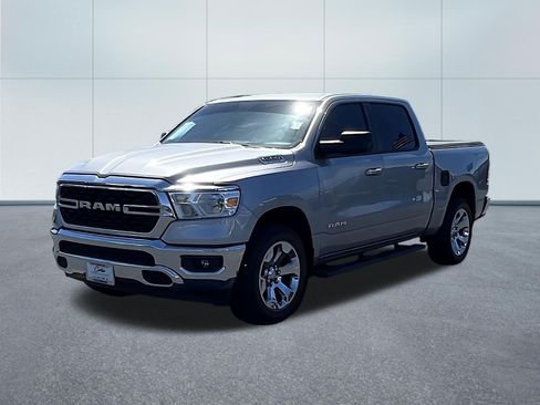 Used 2022 RAM 1500 Big Horn AWD/4WD image 3