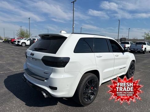 Used 2017 Jeep Grand Cherokee SRT image 8