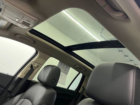 Used 2018 Buick Envision Essence image 13