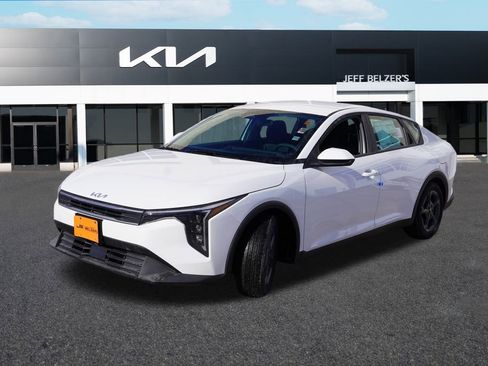 New 2026 Kia K4 FWD image 7