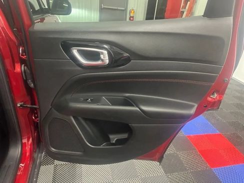 Used 2025 Jeep Compass Trailhawk AWD/4WD image 15