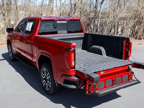 Certified 2024 GMC Sierra 1500 AT4 w/ AT4 Premium Package image 9