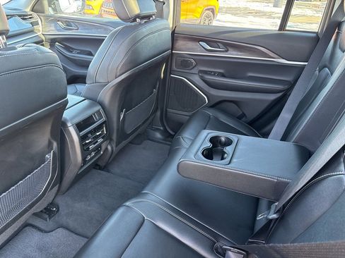 Used 2024 Jeep Grand Cherokee Limited 4xe image 32