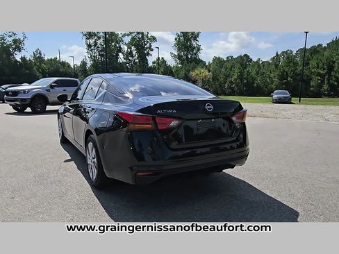 Used 2024 Nissan Altima 2.5 S FWD image 29