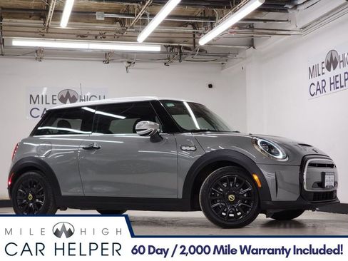 Used 2022 MINI Cooper SE image 1
