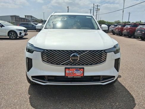 New 2026 Volvo XC90 T8 Plus w/ Protection Package Premier AWD/4WD image 2